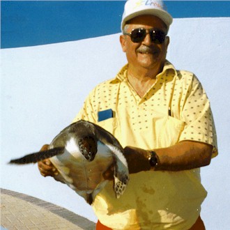 cymn9401.jpg (31530 bytes)