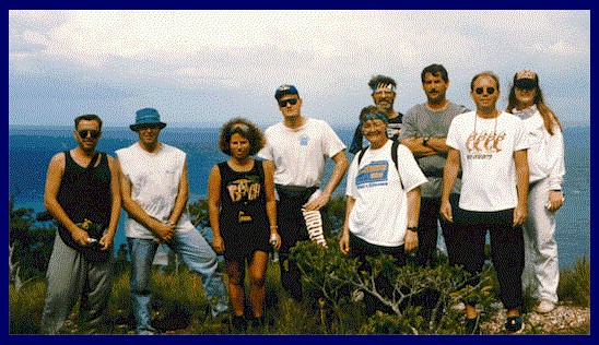 hndrsgrpp.jpg (94031 bytes)