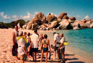 tj100006.jpg (17522 bytes)