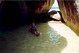 tj100007.jpg (11046 bytes)