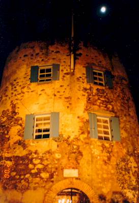 tj100009.jpg (20151 bytes)